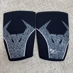 Pack Of 2 Landwill Compression, Support, Breathable Sz Medium Knee Braces NEW